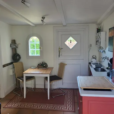 Ahoi Husum, Anlegen Und Wohlfuehlen Husum (Schleswig-Holstein)