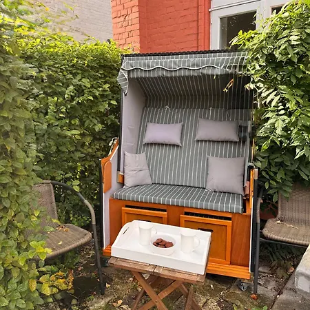 Ahoi Husum, Anlegen Und Wohlfühlen