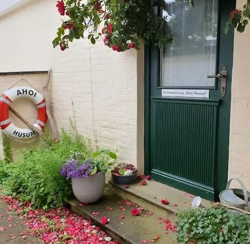 Ahoi Husum, Anlegen Und Wohlfuehlen * Husum (Schleswig-Holstein)